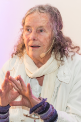 Mary Bauermeister (85), Künstlerin, Gartengestalterin. Foto Raimond Spekking